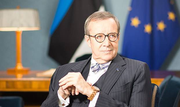 Экс-президент Эстонии предложил запретить всем россиянам въезд в ЕС
