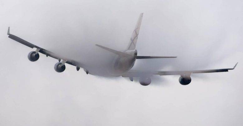 "Члену экипажа стало плохо": Летевший в Японию "боинг" экстренно сел в Новосибирске