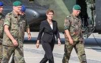 Министр обороны Германии считает, что Россия представляет угрозу безопасности в Европе