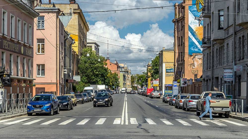 Движение транспорта на Петроградской стороне в Петербурге ограничат до конца апреля