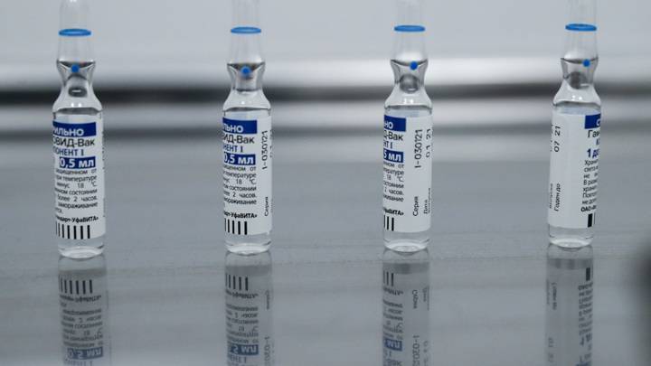 В России произведено около 20 миллионов доз вакцины "Спутник V"