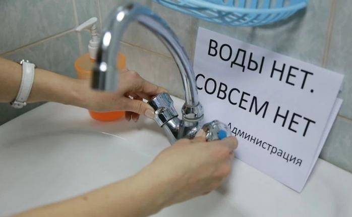 Курортникам воды в Крыму не хватит — оккупанты считают каждую каплю