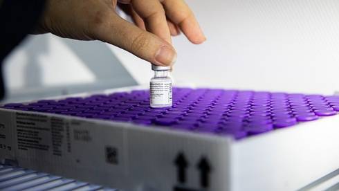 Израиль заключил новый договор на поставку миллионов доз вакцины Pfizer