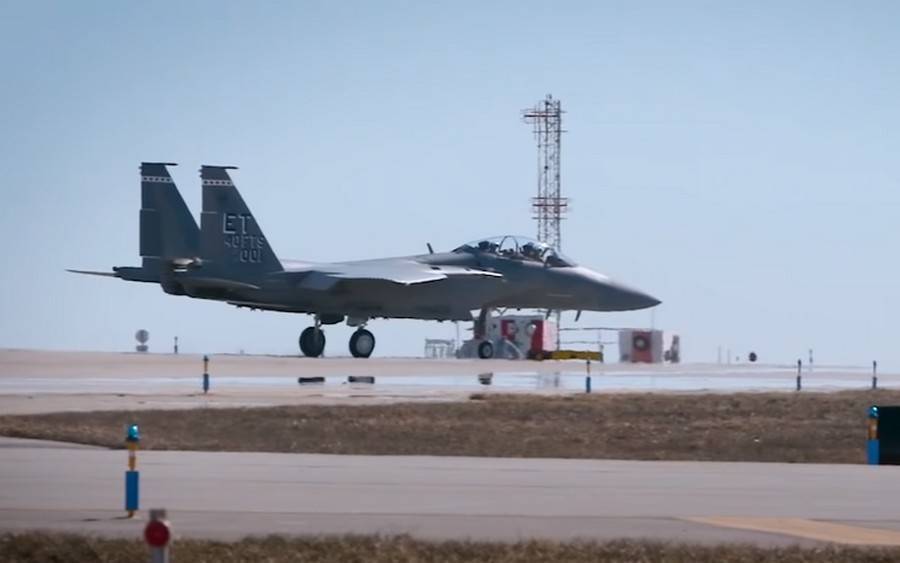 «Не соответствует современным требованиям»: В США раскритиковали новейший истребитель F-15EX