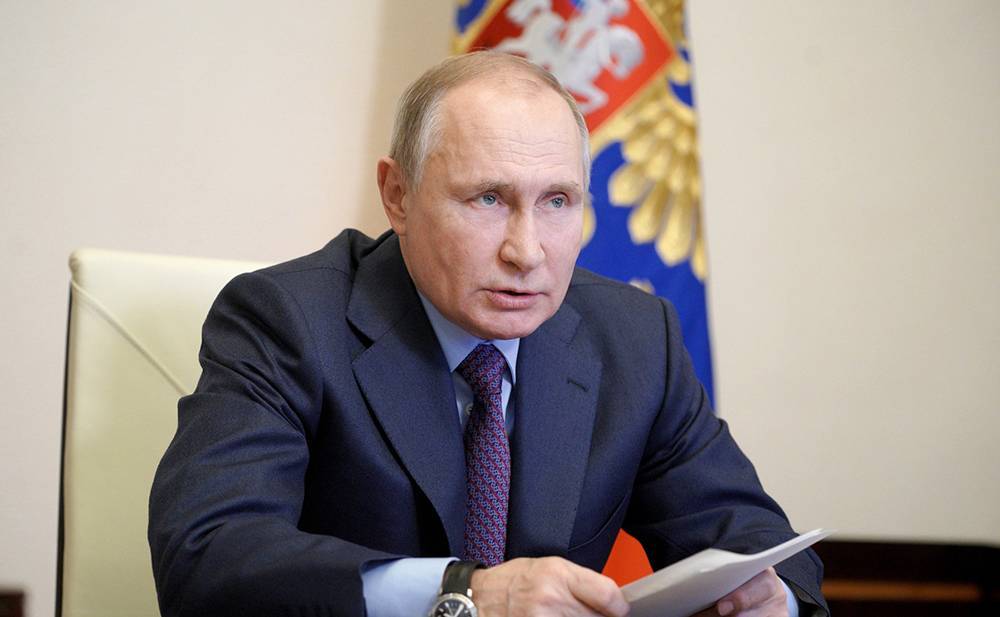 Путин обсудил с президентом Монголии поставки российских вакцин от COVID-19