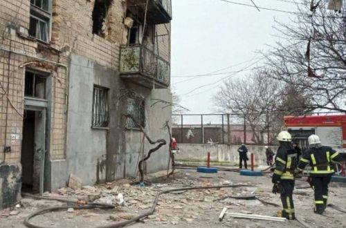 В Одессе мощный взрыв прогремел в жилом доме: жителей срочно эвакуируют