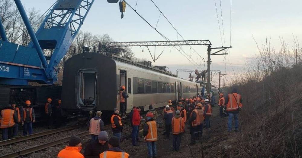 Укрзализныця назвала виновных в аварии поезда "Интерсити+" под Запорожьем