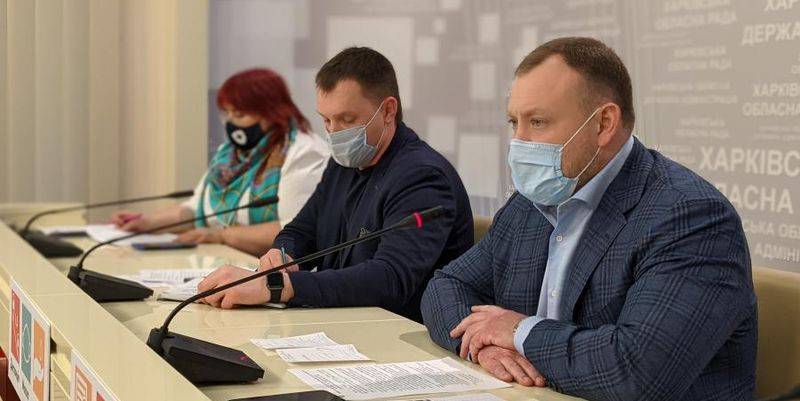 В Харьковской ОГА заявили, что две кислородные бочки для местных больниц задерживаются из-за ЧП в Суэцком канале - ТЕЛЕГРАФ
