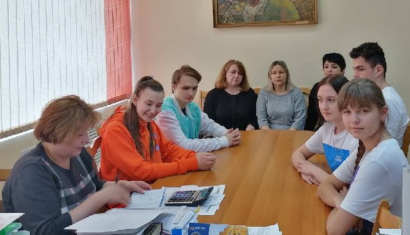 Школьники Смоленской области начали готовиться к новому сезону конкурса «Большая перемена»