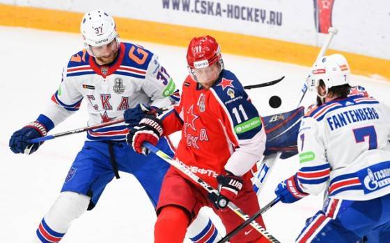 Петербургский хоккейный клуб СКА проиграл мервый матч серии с ЦСКА