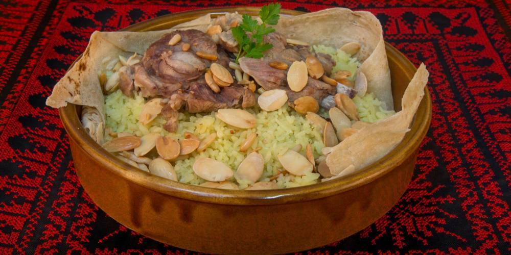 Не плов. Рецепт иорданского праздничного блюда мансаф из баранины и риса