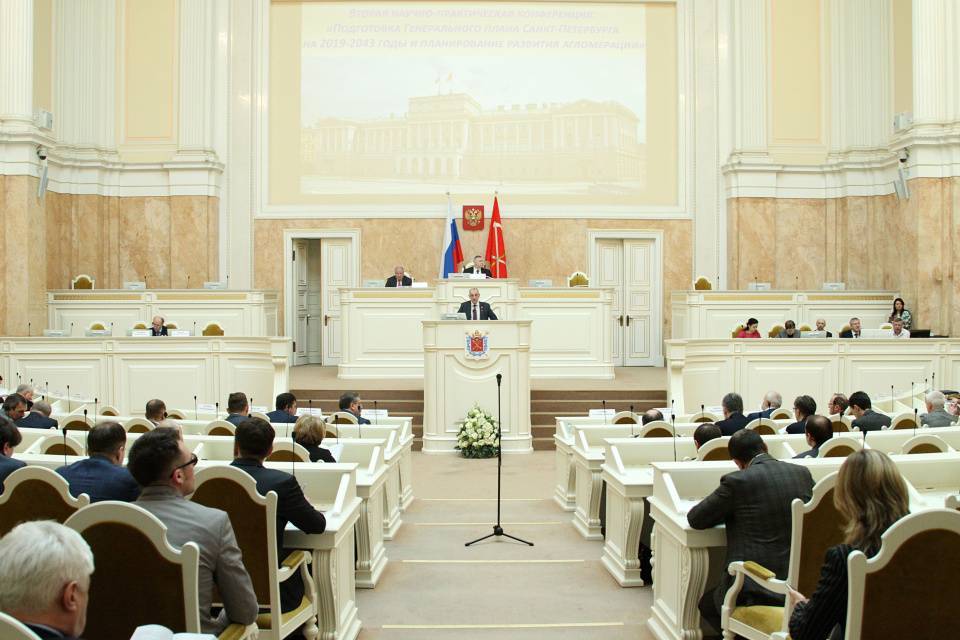 Сведения о годовом доходе депутатов опубликованы на сайте петербургского ЗакСа