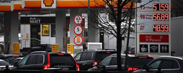 Эксперты предположили, как в этом году изменятся цены на бензин