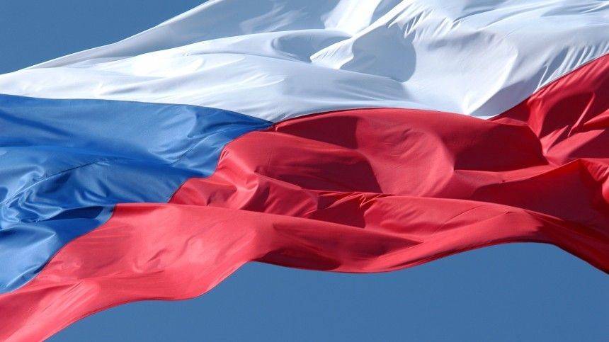 Премьер Чехии планирует протянуть руку, попросив денежной компенсации у РФ