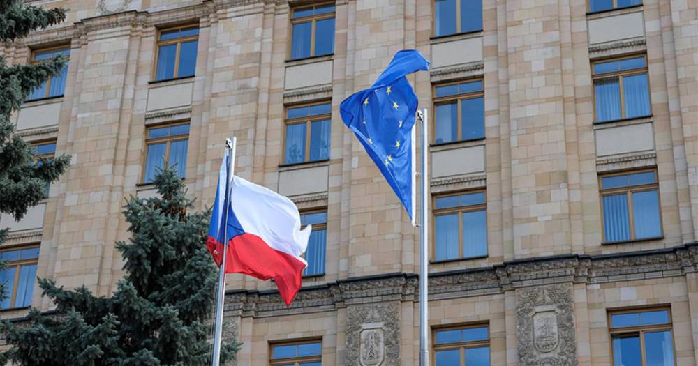 В Кремле назвали поведение Чехии разрушительным для отношений с РФ