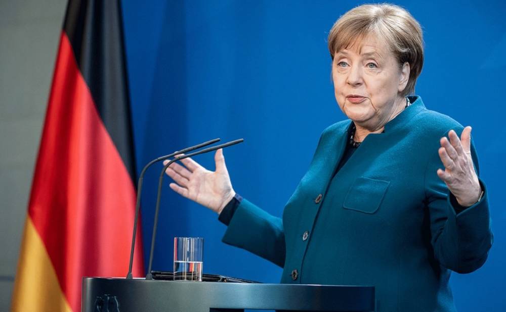 Ситуация на Донбассе и в Крыму более чем тревожная, – Меркель