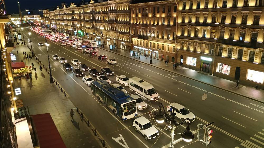 Петербуржцы этим летом останутся без ночных автобусов