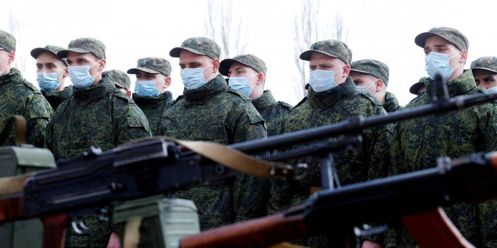 На Донбассе оккупанты усиливают вербовку местного населения на «военную службу»