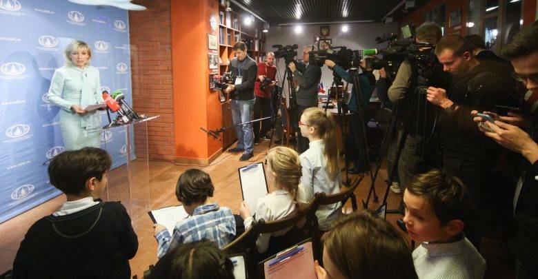 Захарова пообещала ответ на дальнейшие шаги Чехии по разрушению отношений с Россией