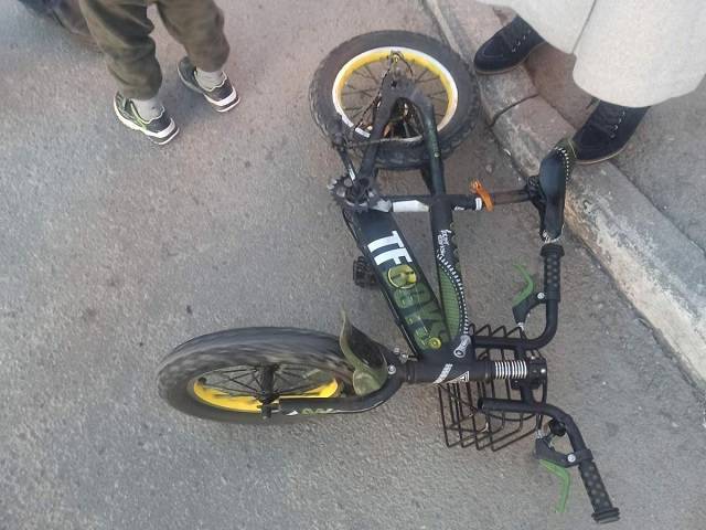 Водитель скрылся: в Челябинске шестилетний мальчик попал под колеса иномарки