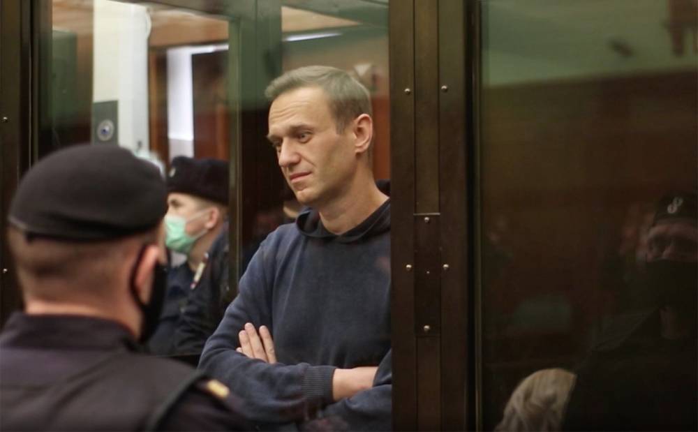 Навальному не дадут сразу умереть, из него будут делать инвалида, – Яковенко