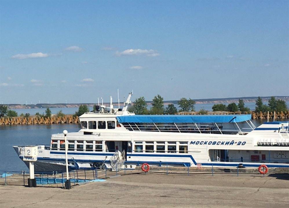 С 1 мая ульяновские теплоходы начнут катать пассажиров по Волге