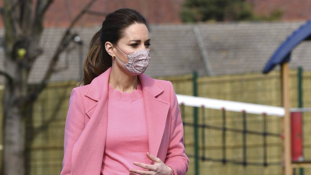 Кейт Миддлтон отправилась на шоппинг после похорон принца Филиппа
