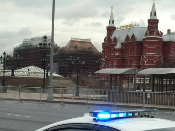 В Москве полиция закрыла выход на Пушкинскую площадь