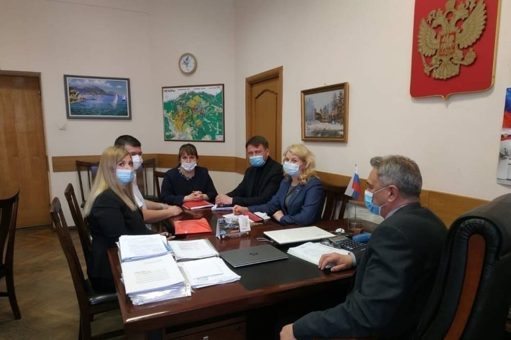 Председатель Псковского облсовпрофа встретился с главой Печорского района