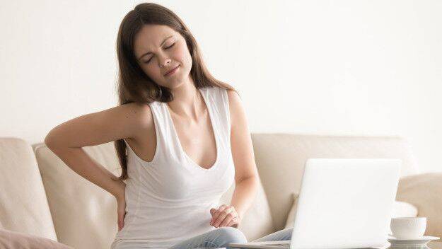 Бостонские ученые выявили связь между болями в спине и повышенной смертностью у женщин