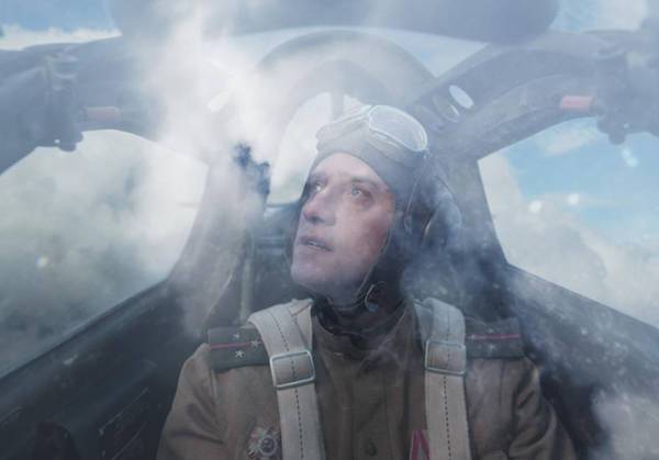 В Екатеринбурге пройдет закрытый показ фильма о летчике-супергерое