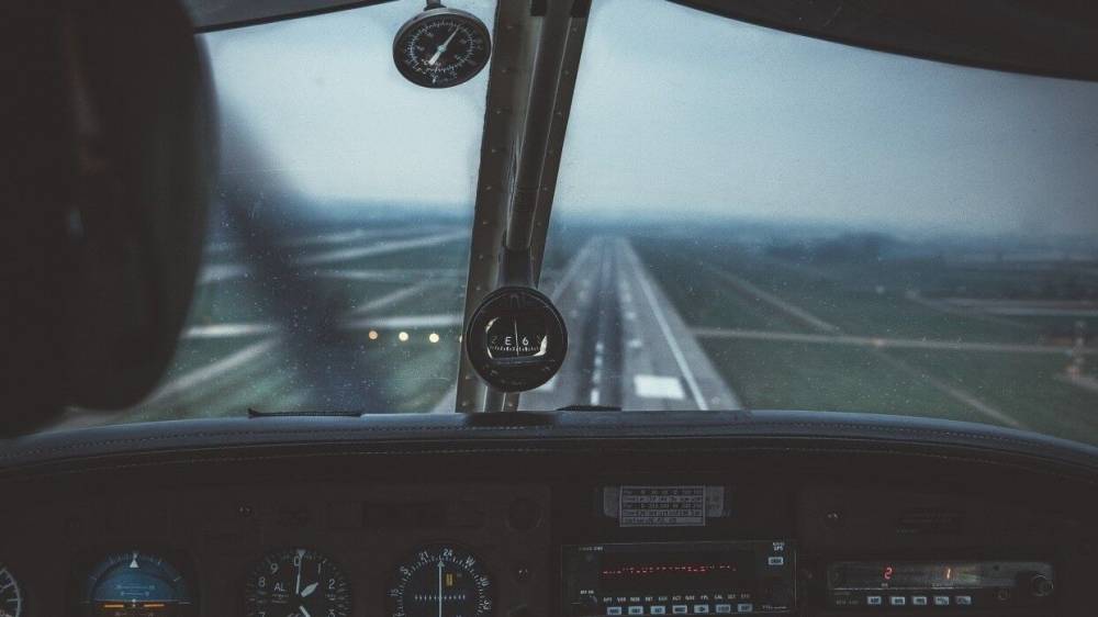 Самолет-заправщик Ил-78 аварийно садится в подмосковном Жуковском