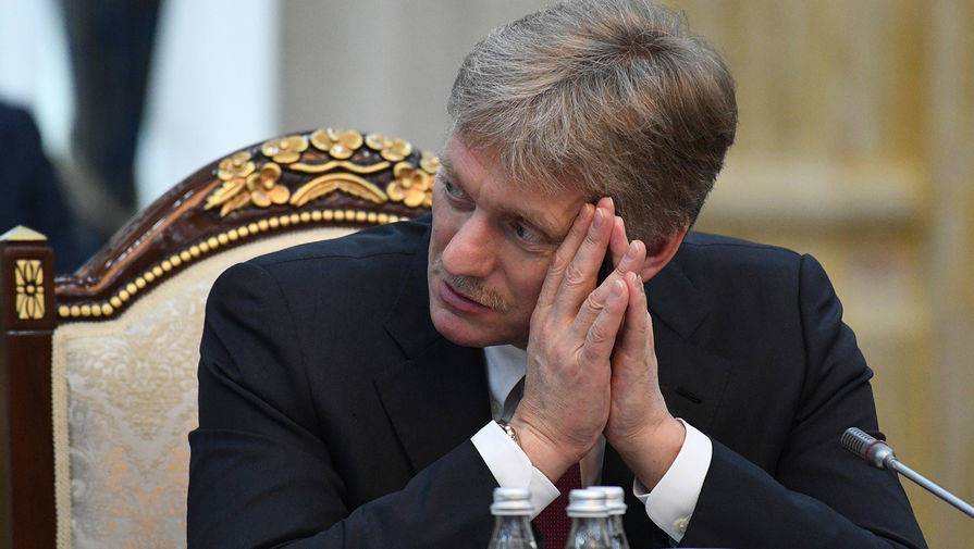 Песков отреагировал на планы Чехии выслать 60 российских дипломатов