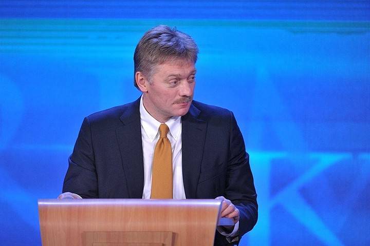 Песков отказался комментировать требование Украины усилить санкции против РФ