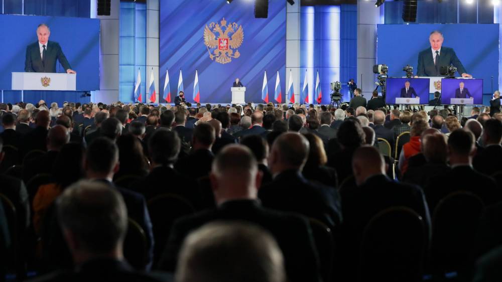 Почему Путин вчера не признал Донбасс? – спор в Госдуме