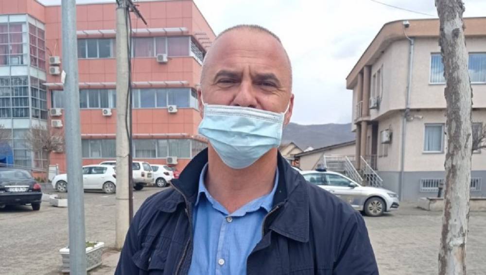 Власти Косово требуют деньги с отца избитого сербского парня