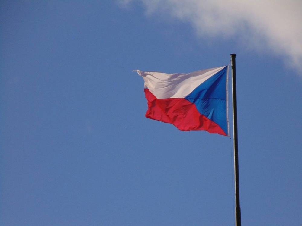 Чехия объявила о высылке 70 российских дипломатов