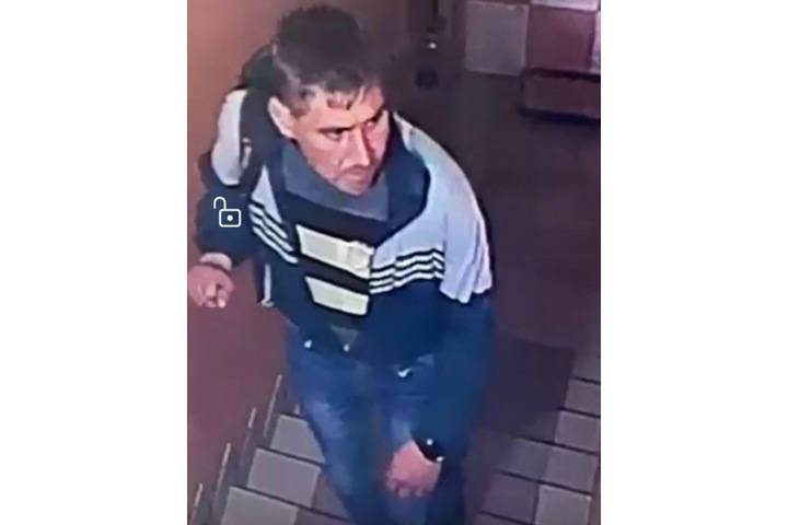 Чебоксарские полицейские ищут мужчину, укравшего телефон у новой знакомой