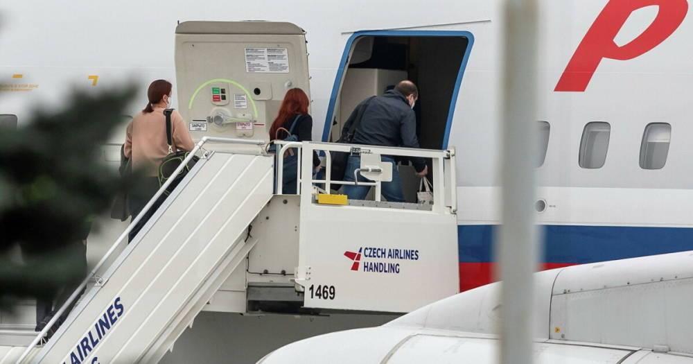 Чехия готова выслать из страны около 60 российских дипломатов