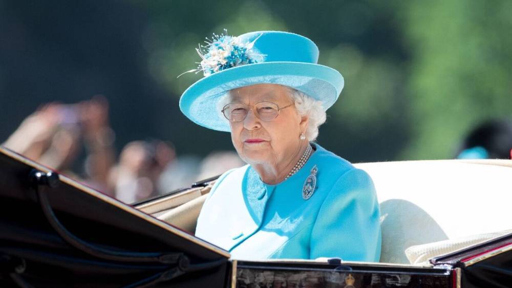 Елизавета II впервые обратилась к британцам после смерти принца Филиппа