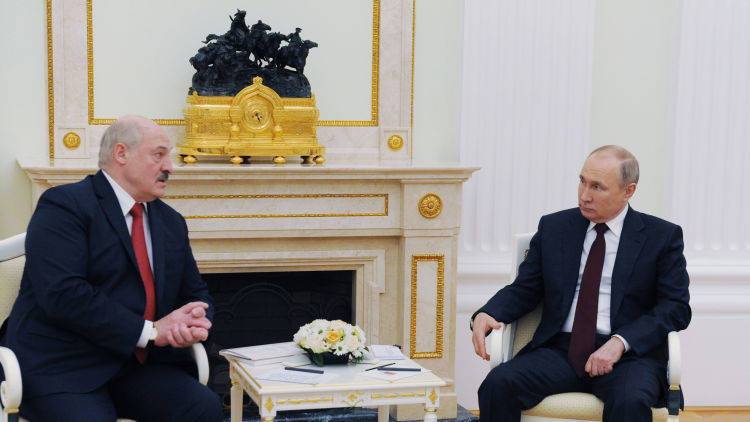 Путин и Лукашенко оценили идею сменить минскую площадку по Донбассу