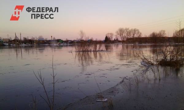 В двух районах Красноярского края из-за паводка закрыли дороги