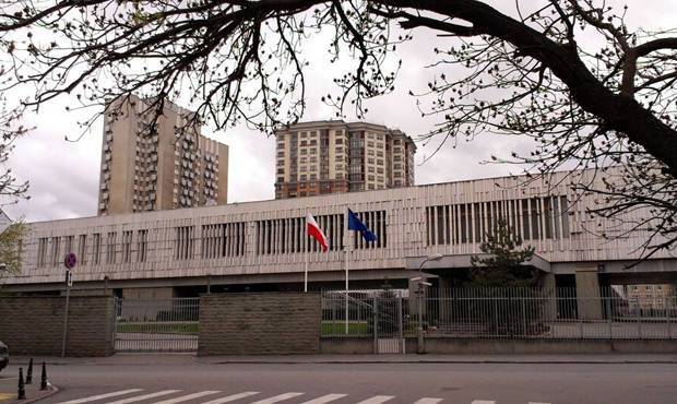 Россия выслала из страны пятерых сотрудников посольства Польши