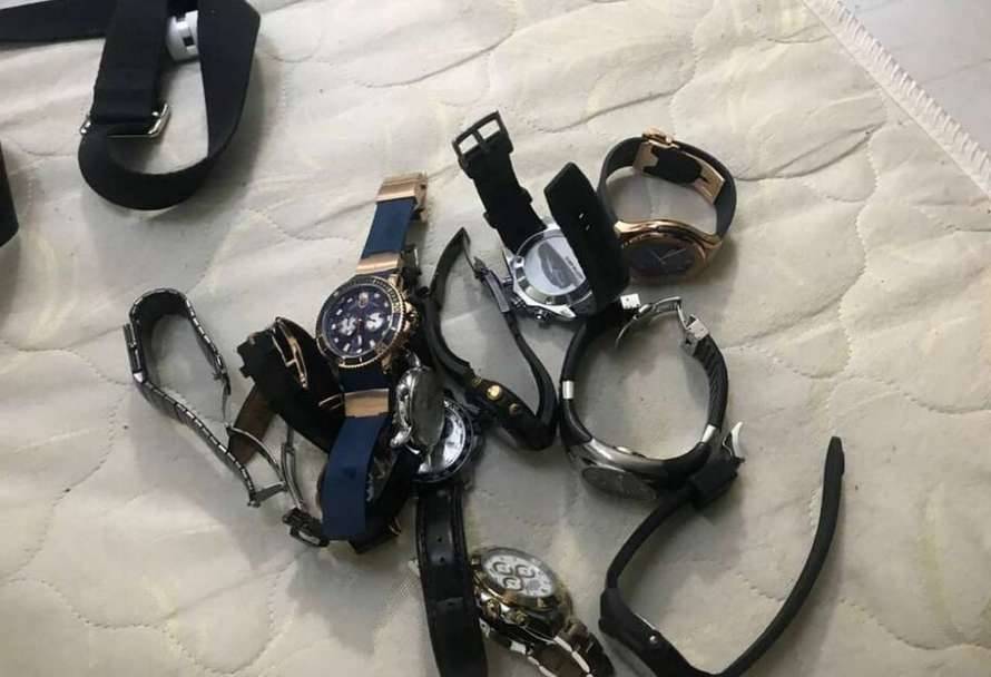 Из элитного дома под Киевом грабители вынесли эксклюзивные швейцарские часы (ФОТО)