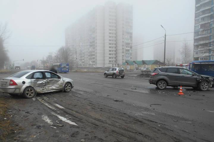 ДТП в Ярославле: устанавливают обстоятельства и ищут очевидцев