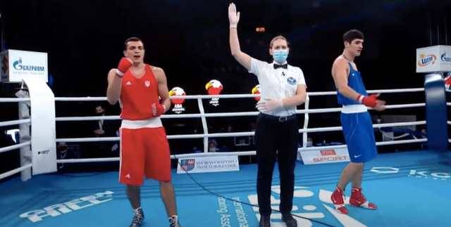 Переломил ход боя: украинский юниор одолел россиянина в финале чемпионата мира по боксу
