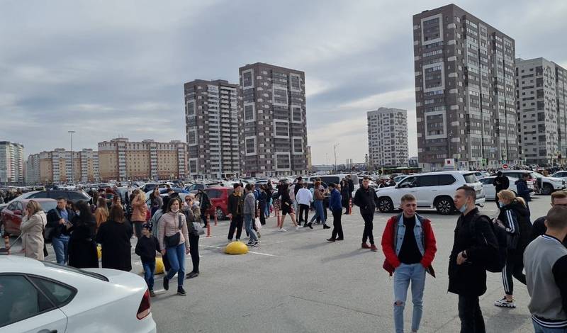 Из тюменского ТРЦ «Кристалл» эвакуировали всех посетителей и сотрудников