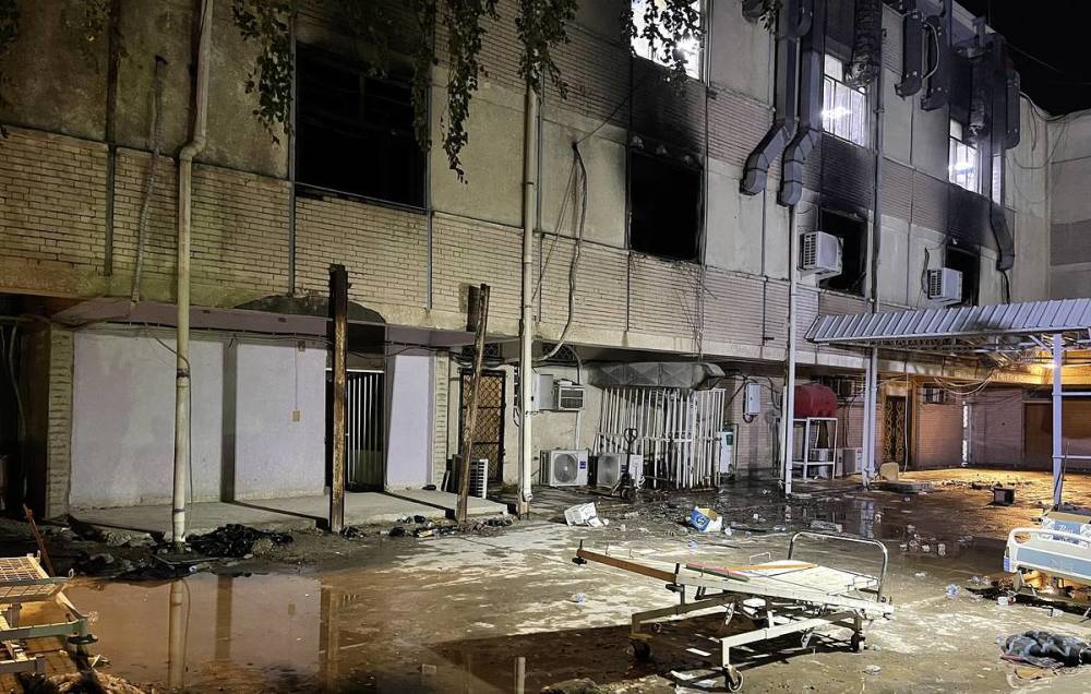 В результате пожара в больнице Багдада погибли 82 человека