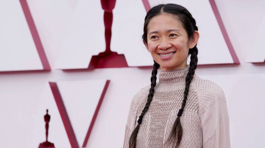 Хлоя Чжао стала лауреатом «Оскара» как лучший режиссер