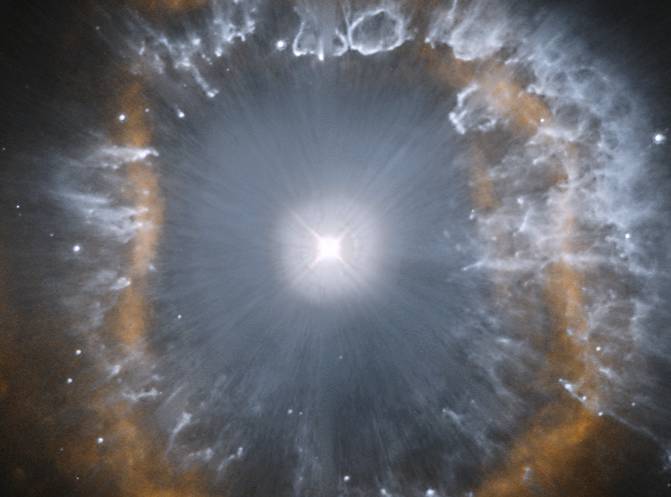 Hubble сфотографировал гигантскую звезду в начале её разрушения